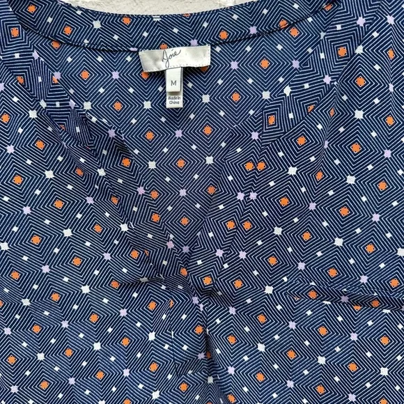 Joie Ryanna 100% Silk Blouse – Navy / Multi Geometric – Size M - Picture 7 of 9